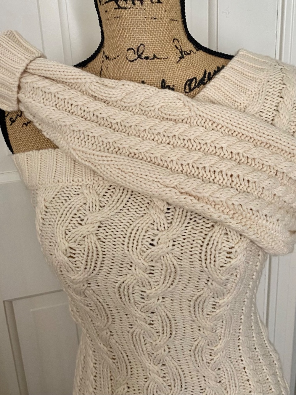 Off-the-Shoulder Neckline Cream-colored Cable Knit Sweater Dress. Small. Tags. - Picture 10 of 13